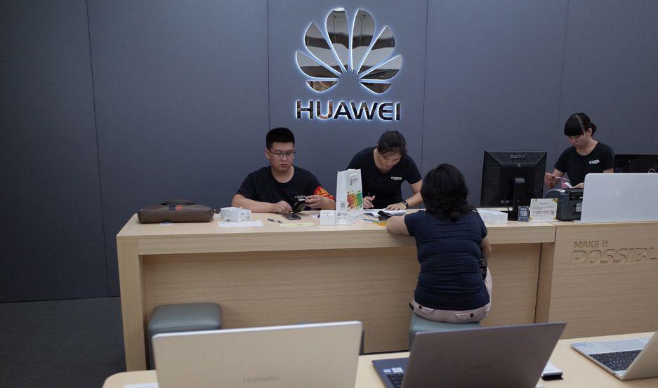 Extienden otros 90 diacuteas la moratoria de sanciones a la china Huawei
