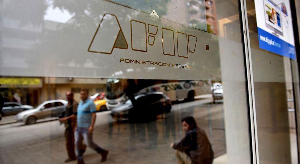 AFIP oficializoacute pagos de deudas a 10 antildeos y suspendioacute embargos a pymes por 90 diacuteas
