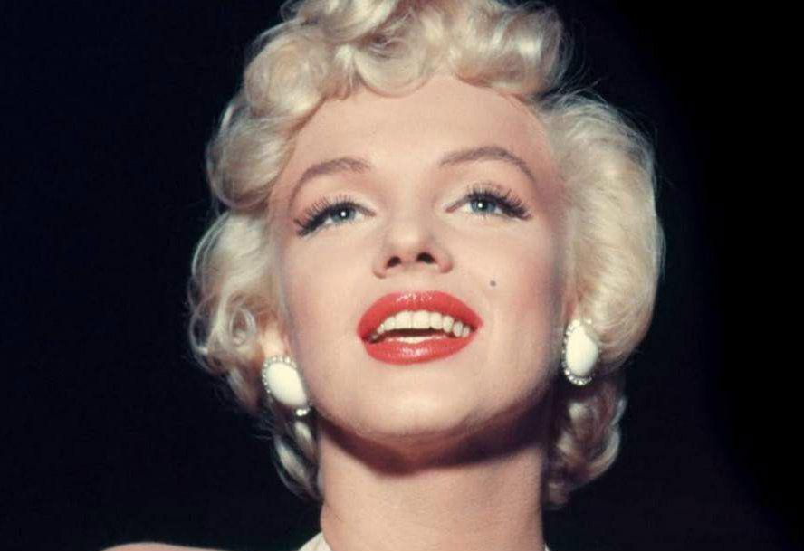 Se revelaron imaacutegenes de Marilyn Monroe despueacutes de su fallecimiento