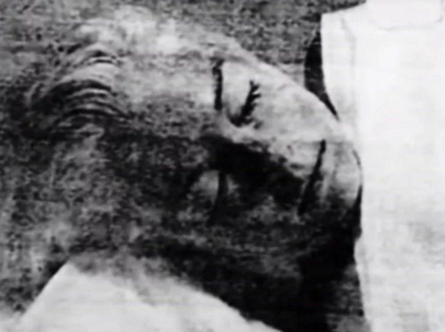 Se revelaron imaacutegenes de Marilyn Monroe despueacutes de su fallecimiento