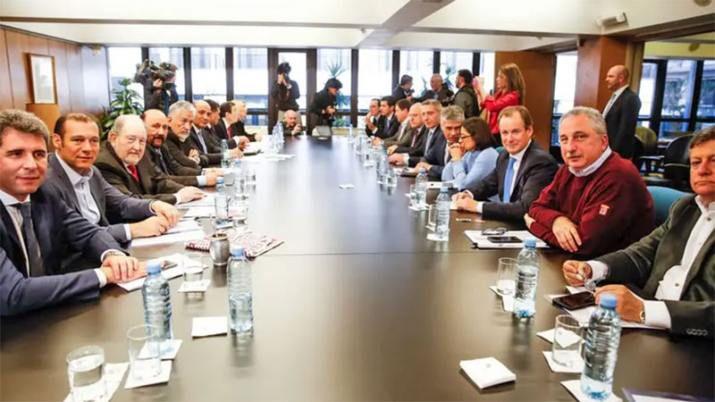 Los gobernadores peronistas se mostraron contrarios a las medidas que anunció días atrs el presidente Mauricio Macri