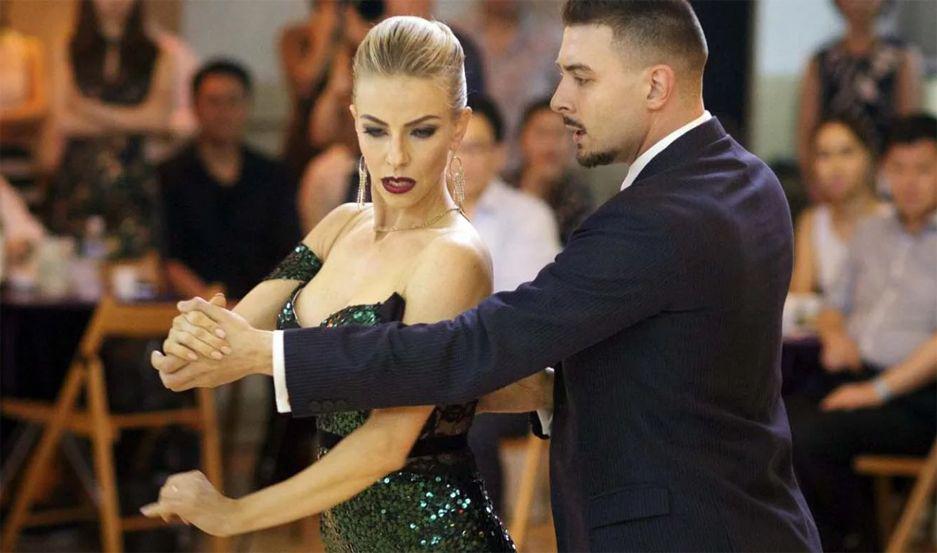 Descalifican a bailariacuten ruso por pegarle a su pareja en el Mundial de Tango