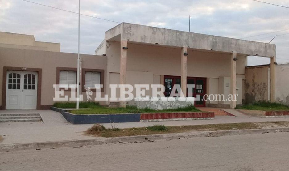 El hecho fue descubierto en la mañana de hoy cuando ingresaron los empleados ingresaron a trabajar en la repartición oficial