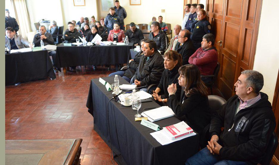 Ex policiacuteas de la Deacutecima buscan morigerar hasta las condenas a perpetua por el crimen de Ramoacuten ldquoTordordquo Vaacutezquez