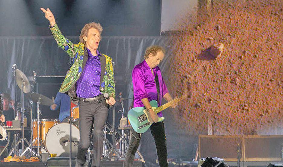 La Nasa le dedicoacute a los Rolling Stones una curiosa roca rodante en Marte