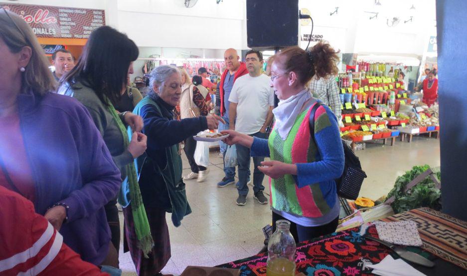 Los turistas disfrutan de las recetas caseras de las abuelas de Las Termas en Sabores de Riacuteo Hondo
