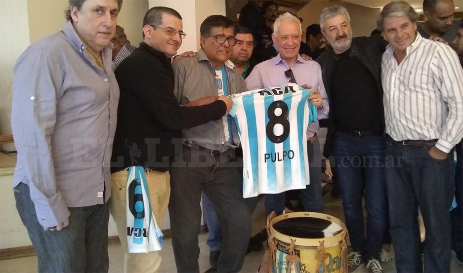 La historia de Froilaacuten con Racing- ldquoSoy hincha desde los 6 antildeos y para miacute esto es un honorrdquo