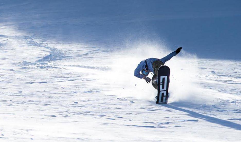 El belga de De Buck (24 años) muestra su estilo y clase pese a medir 1m94 Una joya del nuevo snowboard