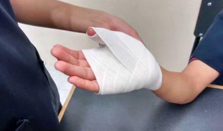 A doacutende llamar para solicitar ayuda