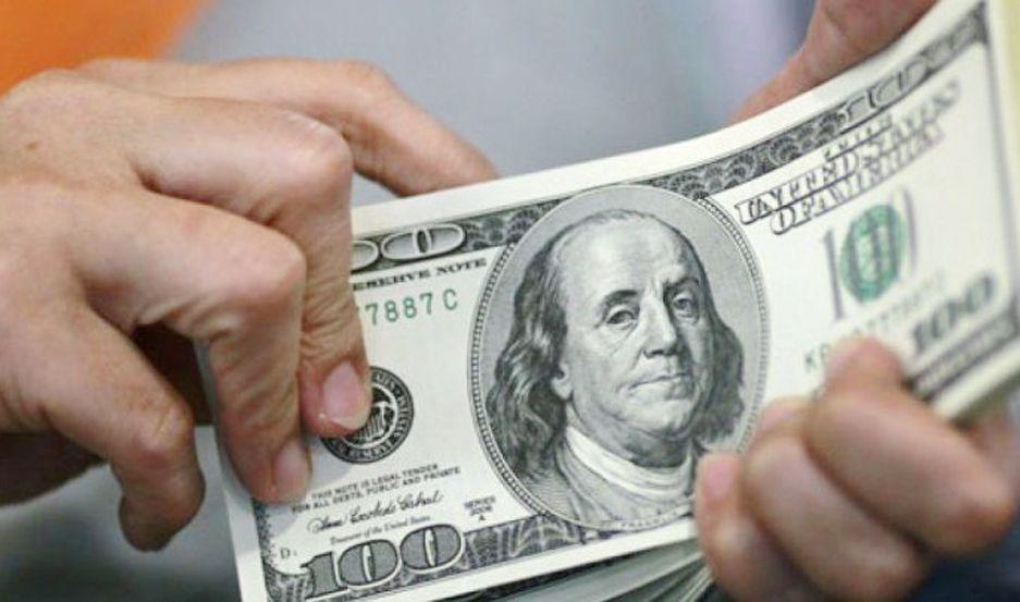 El BCRA sacrificoacute us302 millones pero el doacutelar se disparoacute 25-en-porciento- a 5866