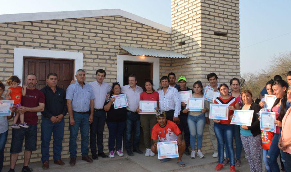 Varias familias ya cuentan con viviendas sociales en Lescano departamento Riacuteo Hondo