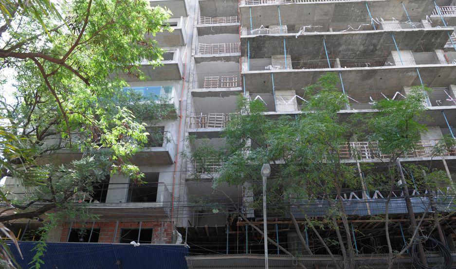 La construccioacuten en Santiago perdioacute 1000 empleos en un antildeo