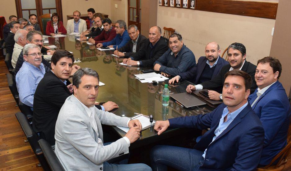 Este es el documento de intendentes santiaguentildeos contra los recortes del Gobierno