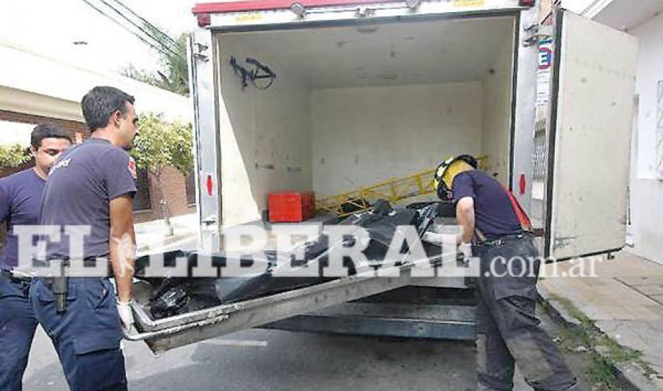 El cuerpo del vecino del barrio General Paz fue trasladado a la Morgue Judicial de La Banda