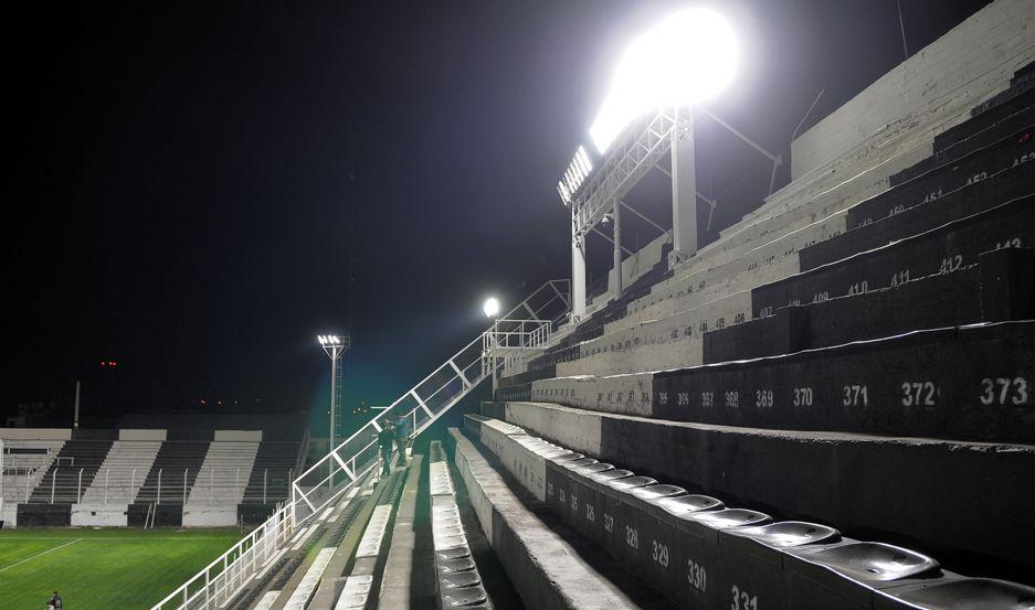 Central Coacuterdoba inauguroacute anoche el nuevo sistema lumiacutenico