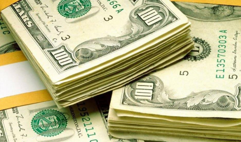 El dólar terminó en su nivel m�s bajo de la semana en agencias y bancos de la city porteña 
