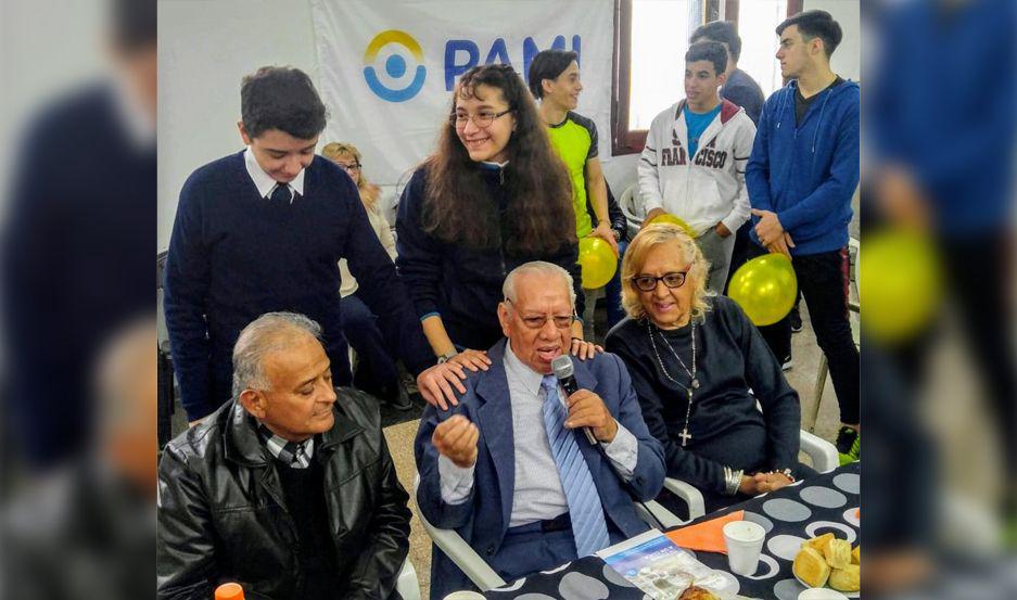 Pami y el colegio San Francisco de Asiacutes en jornada de abuelos y nietos