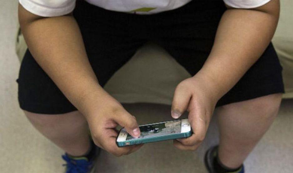 Conmocioacuten- un nintildeo se suicidoacute porque el abuelo le quitoacute el celular