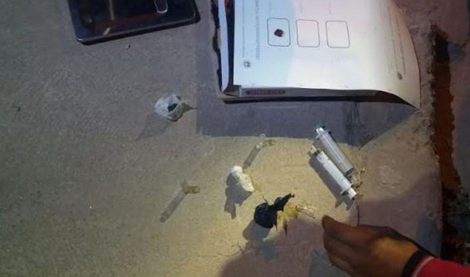 La policía sorprendió a un dealer con marihuana y cocaína fraccionada