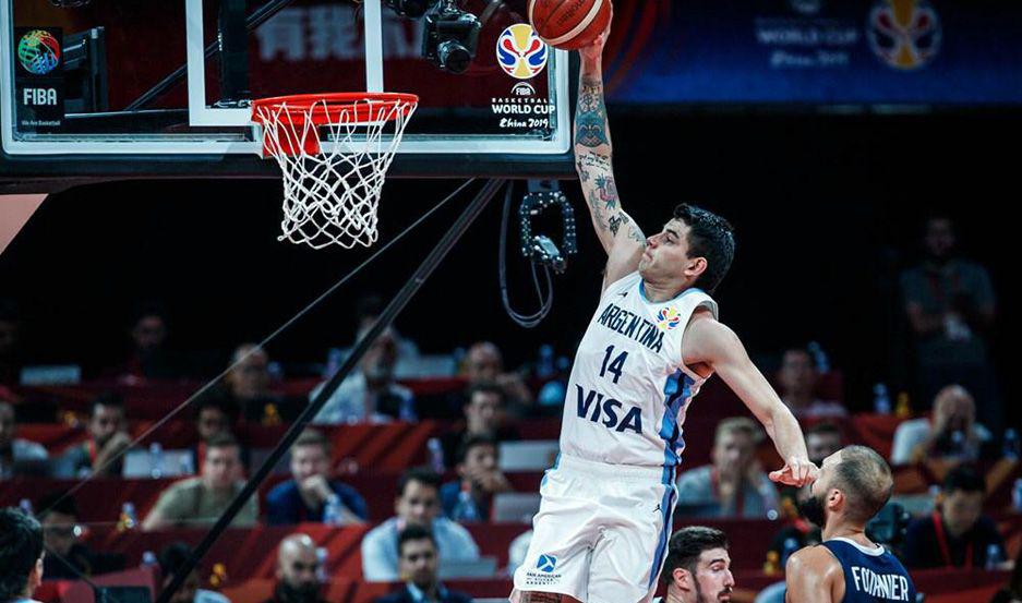 VIDEO  Geniales jugadas de Deck y un susto para el santiaguentildeo