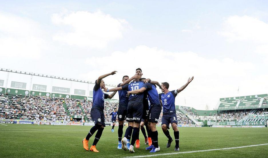 Talleres de Córdoba consiguió una importante victoria en su visita al Taladro