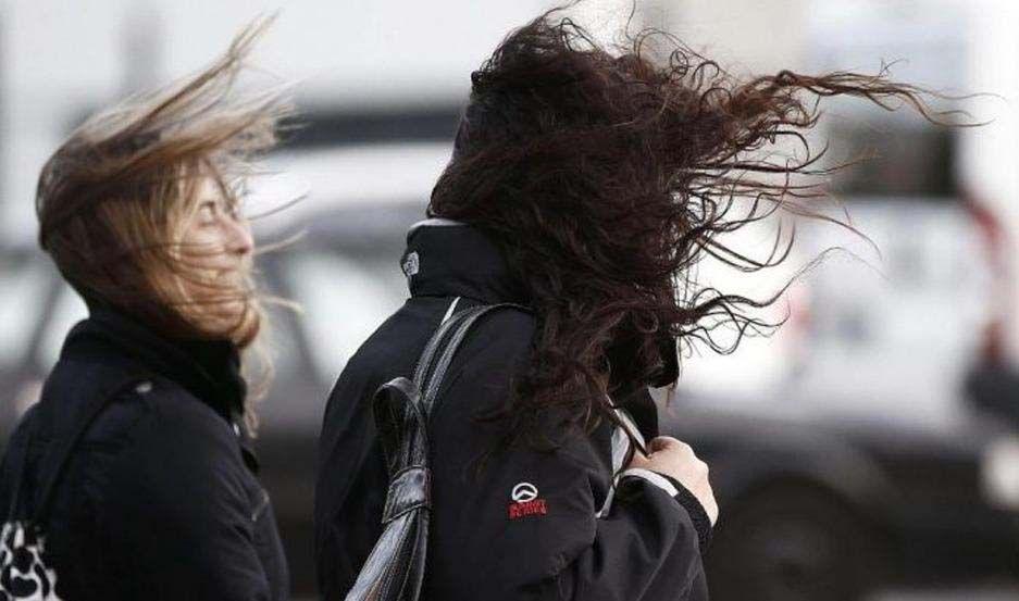 Hay alerta por vientos fuertes con r�fagas para Santiago del Estero