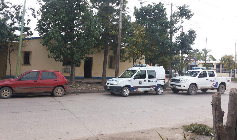 Una joven denuncioacute que su padre la atacoacute y le clavoacute un tenedor a la altura del hombro