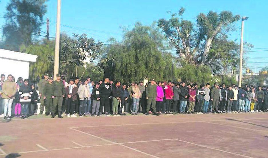 Con 200 joacutevenes se inicioacute el Servicio Ciacutevico Voluntario en Valores en Santiago