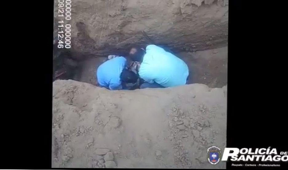 VIDEO  Conmovedoras imaacutegenes del rescate de la beba en Sentildeora Pujio