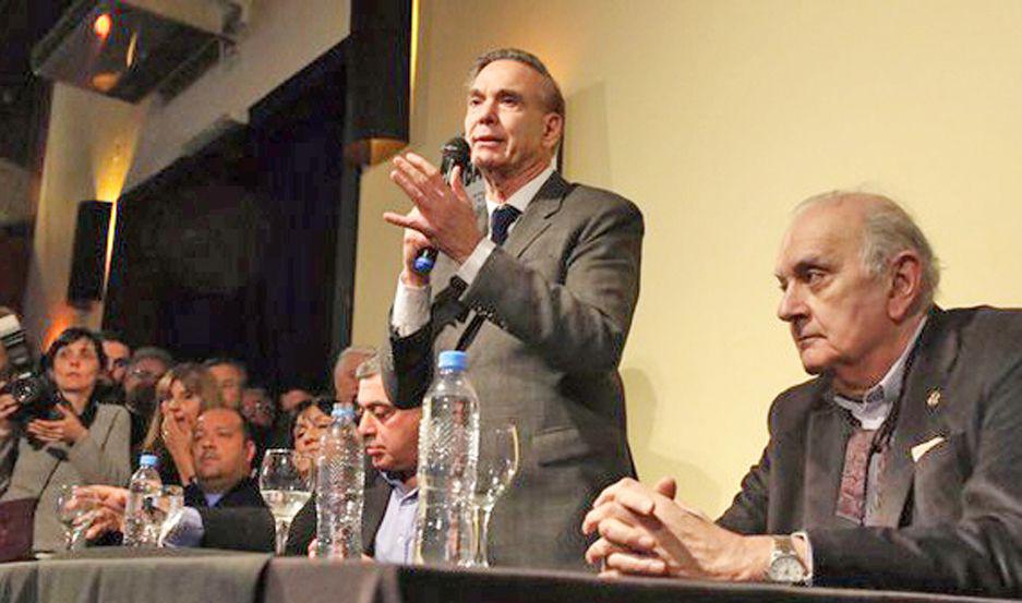 Pichetto responsabilizoacute al gobernador Arcioni por la crisis en Chubut