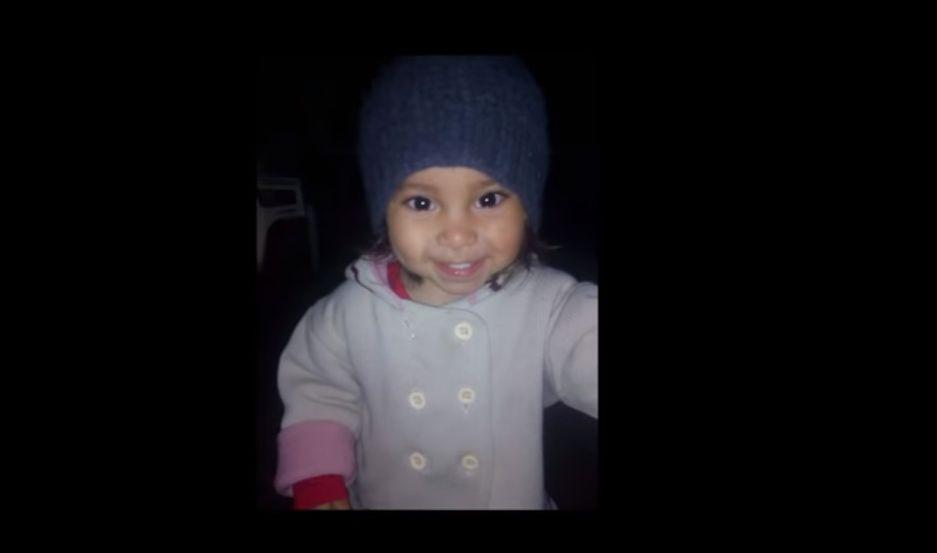 ldquoDios me la regaloacute sabiacutea que no me la iba a quitarrdquo dijo mamaacute de la nena que cayoacute al pozo