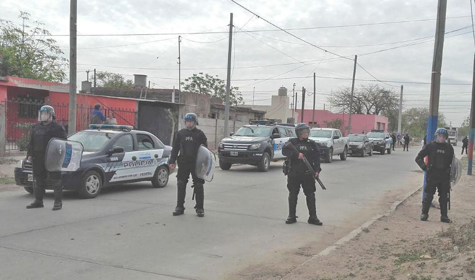 Atrapan a una joven madre  que vendiacutea cocaiacutena en su casa