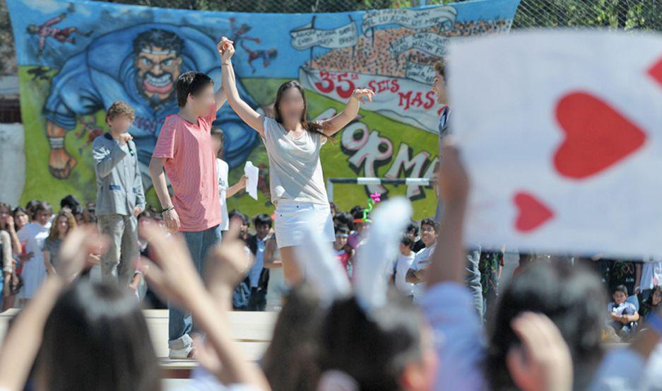 Colegios tomaron la decisioacuten de no elegir reina ni ldquomariposoacutenrdquo en las estudiantinas