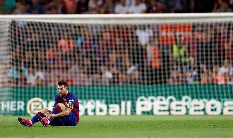 Queacute le pasoacute  Messi- el video de coacutemo se lesionoacute ante el Villarreal