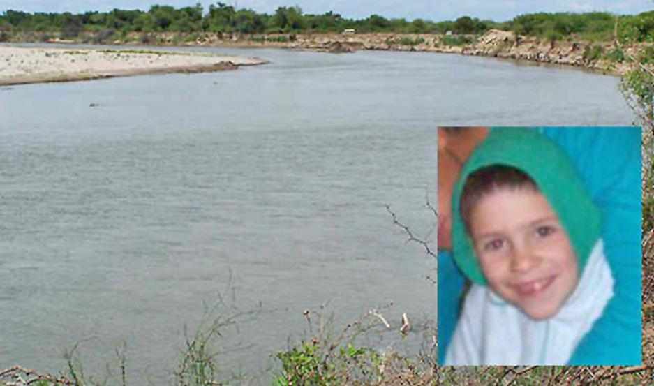 La mamaacute de Tomaacutes trae una muestra para cotejar con los huesos hallados