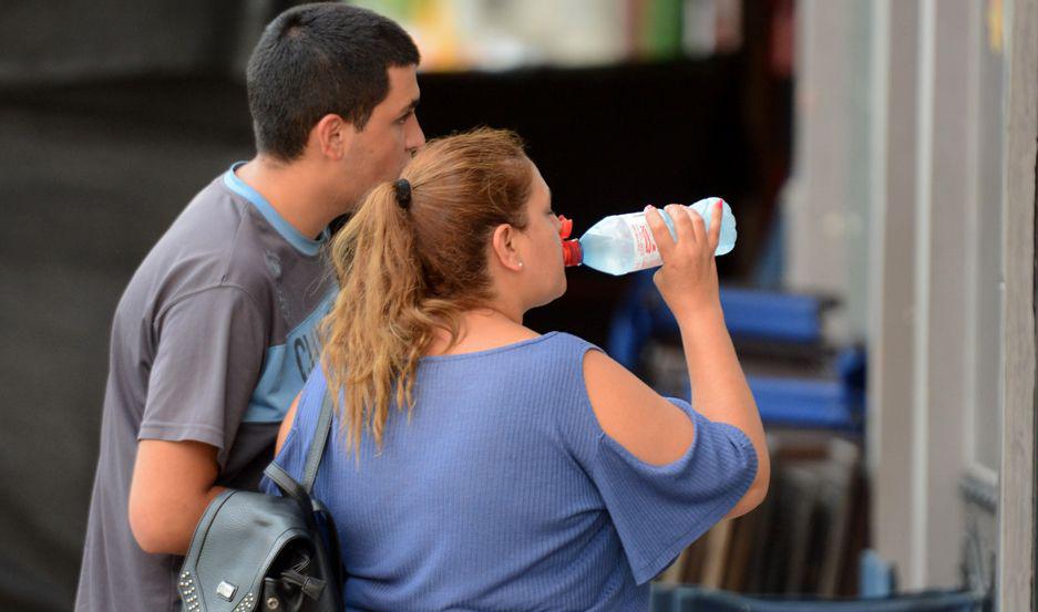 Se espera un diacutea de intenso calor- miraacute a cuaacutento llegaraacute la maacutexima