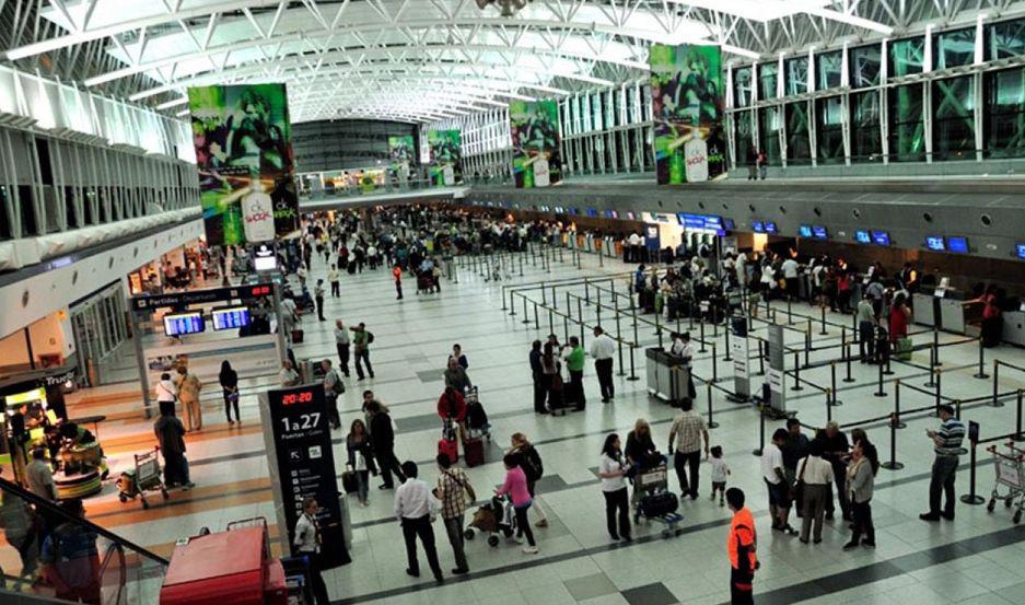 Se iban de vacaciones a Madrid con 240 kilos de cocaiacutena en sus maletas