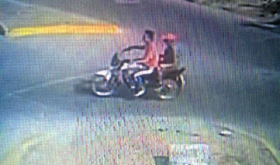 Las caacutemaras de Alerta Banda sorprenden a tres delincuentes en vivo