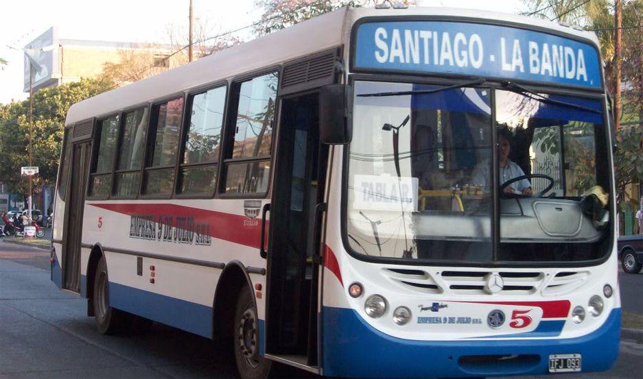 Choferes amenazan con paro de colectivos por falta de pago