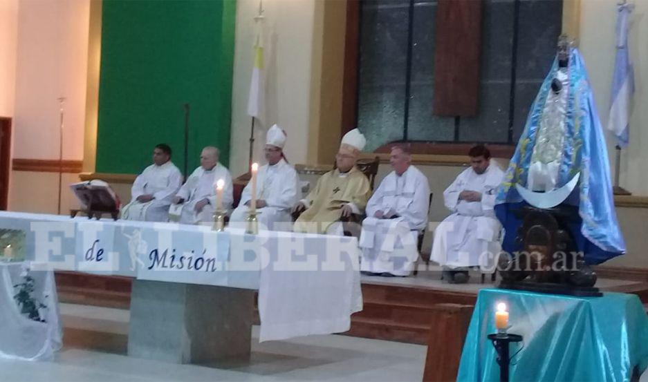 Sacerdotes de Añatuya y de localidades vecinas concelebraron la misa