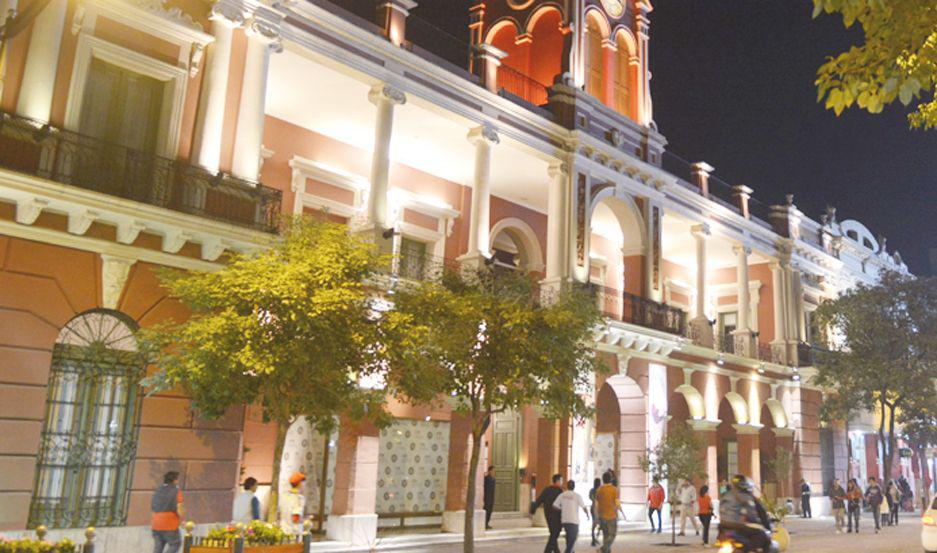 DESARROLLO La conferencia ser en el salón auditorio del Centro Cultural del Bicentenario