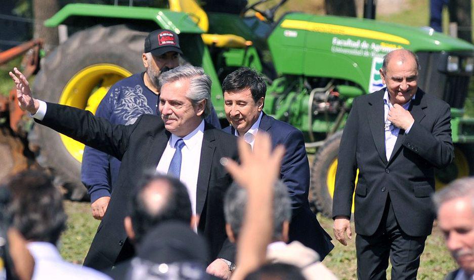 Alberto Fernaacutendez- ldquoLo primero que vamos a reperfilar es el precio de la canasta baacutesicardquo