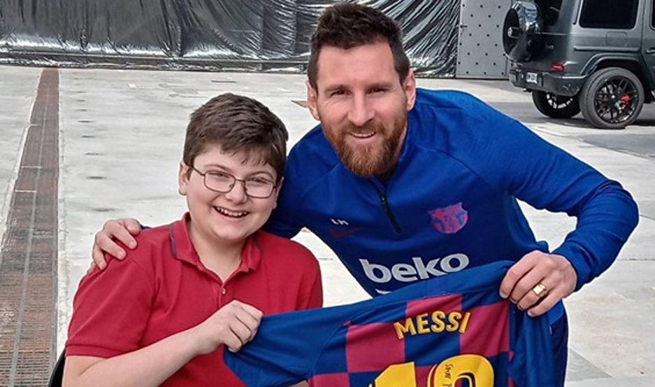 Ema junto a La Pulga en Barcelona