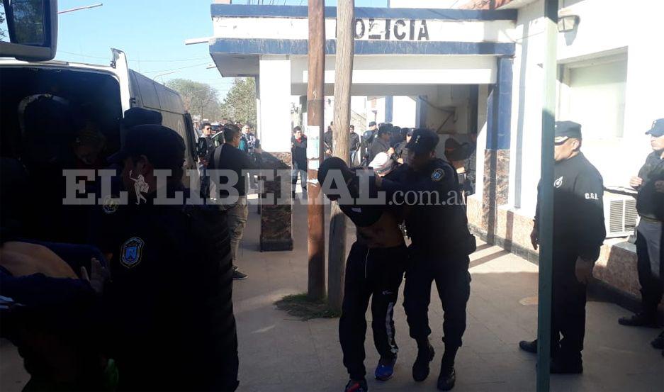 Los detenidos sern trasladados a Capital