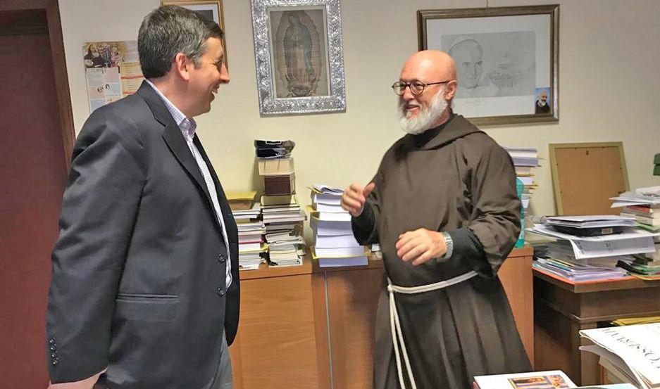El lunes Dabusti se reunió con el Relator General de la Congregación para las Causas de los Santos