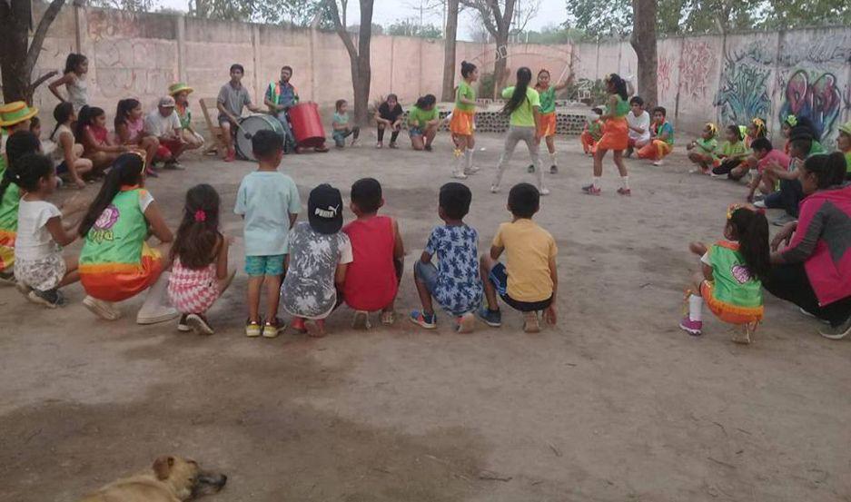 Habrà talleres feria de emprendedores espacio para la niñez mesa de diÃlogo teatro danzas y
mÃsica en vivo