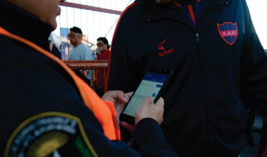 El hombre fue detenido antes de ingresar al estadio