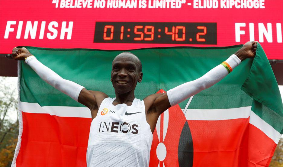 Eliud Kipchoge el hombre que corrioacute un maratoacuten de 42 kiloacutemetros en menos de dos horas