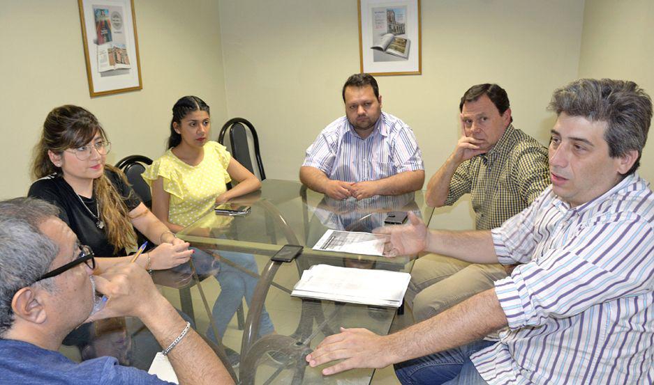 DETALLES Miembros de la organización Romina Ruiz Romina Verón Adriel Rial Lic José Luis Flaja y Lic Horacio Ochoa dieron precisiones respecto de la actividad que se desarrollar� el martes
