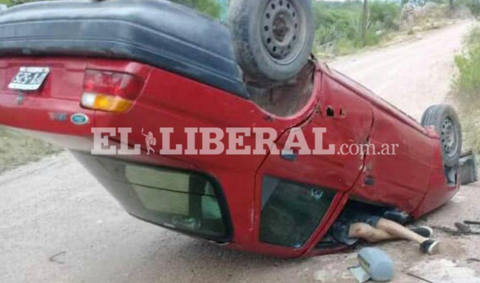 El accidente provocó lesiones a los ocupantes del auto